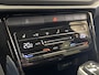 Volkswagen T-Roc 1.5 TSI R-Line 150PK IQ LIGHT-CAMERA-NAVI-ADAPT.CRUISE-LANE ASSIST-PDC-LMV-ECC