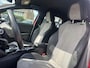 Peugeot e-208 EV GT Pack 50 kWh | Panoramadak | Stoelverwarming | Achteruitrijcamera | ACC inclusief Stop&Go-functie