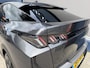 Peugeot 3008 1.2 Hybrid 145 Allure | Tot 8 jaar Garantie | 21" Panorama Navigatie Scherm | AGR Stoel met Stoelverwarming | LED Verlichting | Cruise Control | Camera | Parkeersensoren | Hoge Zitpositie | Keyless Entry | 19" Lichtmetalen Velgen |