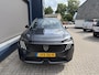 Peugeot 3008 1.2 Hybrid 145 Allure | Tot 8 jaar Garantie | 21" Panorama Navigatie Scherm | AGR Stoel met Stoelverwarming | LED Verlichting | Cruise Control | Camera | Parkeersensoren | Hoge Zitpositie | Keyless Entry | 19" Lichtmetalen Velgen |