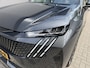 Peugeot 3008 1.2 Hybrid 145 Allure | Tot 8 jaar Garantie | 21" Panorama Navigatie Scherm | AGR Stoel met Stoelverwarming | LED Verlichting | Cruise Control | Camera | Parkeersensoren | Hoge Zitpositie | Keyless Entry | 19" Lichtmetalen Velgen |
