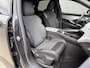 Peugeot 3008 1.2 Hybrid 145 Allure | Tot 8 jaar Garantie | 21" Panorama Navigatie Scherm | AGR Stoel met Stoelverwarming | LED Verlichting | Cruise Control | Camera | Parkeersensoren | Hoge Zitpositie | Keyless Entry | 19" Lichtmetalen Velgen |
