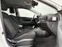 Hyundai i20 1.0 T-GDI Premium / Stoel en Stuurverwarming / Cruise Control / Apple Carplay/Android Auto / Airco / Bose Audi Systeem / Achteruitrijcamera / Navigatie / Keyless Entry/Start /