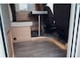 Weinsberg R 51 / 16dkm NAP / Hefbed / NW. Prijs € 107.000,- / Lengtebedden / Luifel / Douche / 130PK