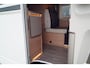 Weinsberg R 51 / 16dkm NAP / Hefbed / NW. Prijs € 107.000,- / Lengtebedden / Luifel / Douche / 130PK