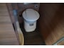 Weinsberg R 51 / 16dkm NAP / Hefbed / NW. Prijs € 107.000,- / Lengtebedden / Luifel / Douche / 130PK