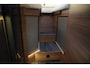 Weinsberg R 51 / 16dkm NAP / Hefbed / NW. Prijs € 107.000,- / Lengtebedden / Luifel / Douche / 130PK