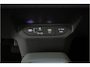 Kia EV3 Plus 81.4 kWh - SOH 98,8% - Stoel/stuurwiel verwarming - Adaptieve Cruisecontrole - LED lampen - V2L - Fabrieksgarantie tot en met 03-2032
