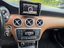 Mercedes-Benz A-klasse 200 Ambition Automaat Panorama dak leerbekeleding memory stoel navigatie cruis control