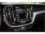 Volvo XC60 2.0 T8 Plug-in hybrid AWD Plus Black Edition , Luchtvering, Panoramadak, Harman&Kardon, 360-camera, HUD
