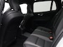 Volvo V60 2.0 T8 Plug-in hybrid AWD Plus Dark / Trekhaak / Pan. dak / Head up displ. / Privacy glass / Harman Kardon / Stoel+stuur+achterbankverwarming