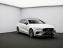 Volvo V60 2.0 T8 Plug-in hybrid AWD Plus Dark / Trekhaak / Pan. dak / Head up displ. / Privacy glass / Harman Kardon / Stoel+stuur+achterbankverwarming