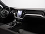 Volvo V60 2.0 T8 Plug-in hybrid AWD Plus Dark / Trekhaak / Pan. dak / Head up displ. / Privacy glass / Harman Kardon / Stoel+stuur+achterbankverwarming