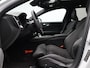 Volvo V60 2.0 T8 Plug-in hybrid AWD Plus Dark / Trekhaak / Pan. dak / Head up displ. / Privacy glass / Harman Kardon / Stoel+stuur+achterbankverwarming