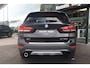 BMW X1 xDrive25e xLine | HuD | CarPlay | LED | Sensoren | Cruise | Stoelverwarming | 18” | Navi