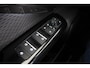 Toyota Urban Cruiser Dynamic 61 kWh *NIEUW* | Direct leverbaar! | Camera | Inruilpremie! |