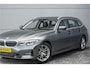BMW 3-Serie Touring 320i High Executive Sportline Stoelverw Camera HiFi 17"