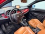 Alfa Romeo Giulietta 1.4 T Distinctive / PANORAMADAK / RIJDT SCHAKELT GOED / NAVI-MULTIEMEDIA