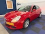 Alfa Romeo Giulietta 1.4 T Distinctive / PANORAMADAK / RIJDT SCHAKELT GOED / NAVI-MULTIEMEDIA