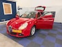 Alfa Romeo Giulietta 1.4 T Distinctive / PANORAMADAK / RIJDT SCHAKELT GOED / NAVI-MULTIEMEDIA