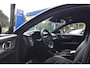 Volvo XC40 1.5 T5 Recharge R-Design Elektrische Trekhaak | Dealer Onderhouden | BSM | Stuur & Stoelverwarming | 12 mnd BOVAG Garantie | Whatsapp 06-53188999