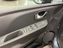 Renault Clio Estate 0.9 TCe Intens * Navigatie / Camera / LM Velgen / Cruise control / NL Auto *
