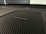 Volvo XC60 T6 AWD Recharge Ultra Black Edition | Luchtvering | Trekhaak | 360 Camera | Head-Up Display | Harman Kardon | Adaptieve Cruise Control | Stoelverwarming voor+achter | Stuurwielverwarming | Schuifdak | Full LED Meesturende koplampen | Pilot Assist | BLIS Dode Hoek Detectie | Elektrische voorstoelen geheugen | Contour stoelen met wit stiksel en bies | Zitting verlenging voorstoelen | Lederen dashboard | 21 Inch | Google Infotainment | Keyless Drive | Elektrisch bedienbare achterklep | DAB Radio | Apple Carplay/Android Auto | Draadloos telefoon opladen | Volvo On Call met mobiele App functie | Onyx Black Metallic |