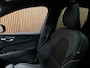 Volvo XC60 T6 AWD Recharge Ultra Black Edition | Luchtvering | Trekhaak | 360 Camera | Head-Up Display | Harman Kardon | Adaptieve Cruise Control | Stoelverwarming voor+achter | Stuurwielverwarming | Schuifdak | Full LED Meesturende koplampen | Pilot Assist | BLIS Dode Hoek Detectie | Elektrische voorstoelen geheugen | Contour stoelen met wit stiksel en bies | Zitting verlenging voorstoelen | Lederen dashboard | 21 Inch | Google Infotainment | Keyless Drive | Elektrisch bedienbare achterklep | DAB Radio | Apple Carplay/Android Auto | Draadloos telefoon opladen | Volvo On Call met mobiele App functie | Onyx Black Metallic |