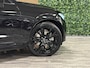 Volvo XC60 T6 AWD Recharge Ultra Black Edition | Luchtvering | Trekhaak | 360 Camera | Head-Up Display | Harman Kardon | Adaptieve Cruise Control | Stoelverwarming voor+achter | Stuurwielverwarming | Schuifdak | Full LED Meesturende koplampen | Pilot Assist | BLIS Dode Hoek Detectie | Elektrische voorstoelen geheugen | Contour stoelen met wit stiksel en bies | Zitting verlenging voorstoelen | Lederen dashboard | 21 Inch | Google Infotainment | Keyless Drive | Elektrisch bedienbare achterklep | DAB Radio | Apple Carplay/Android Auto | Draadloos telefoon opladen | Volvo On Call met mobiele App functie | Onyx Black Metallic |