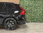 Volvo XC60 T6 AWD Recharge Ultra Black Edition | Luchtvering | Trekhaak | 360 Camera | Head-Up Display | Harman Kardon | Adaptieve Cruise Control | Stoelverwarming voor+achter | Stuurwielverwarming | Schuifdak | Full LED Meesturende koplampen | Pilot Assist | BLIS Dode Hoek Detectie | Elektrische voorstoelen geheugen | Contour stoelen met wit stiksel en bies | Zitting verlenging voorstoelen | Lederen dashboard | 21 Inch | Google Infotainment | Keyless Drive | Elektrisch bedienbare achterklep | DAB Radio | Apple Carplay/Android Auto | Draadloos telefoon opladen | Volvo On Call met mobiele App functie | Onyx Black Metallic |