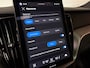 Volvo XC60 T6 AWD Recharge Ultra Black Edition | Luchtvering | Trekhaak | 360 Camera | Head-Up Display | Harman Kardon | Adaptieve Cruise Control | Stoelverwarming voor+achter | Stuurwielverwarming | Schuifdak | Full LED Meesturende koplampen | Pilot Assist | BLIS Dode Hoek Detectie | Elektrische voorstoelen geheugen | Contour stoelen met wit stiksel en bies | Zitting verlenging voorstoelen | Lederen dashboard | 21 Inch | Google Infotainment | Keyless Drive | Elektrisch bedienbare achterklep | DAB Radio | Apple Carplay/Android Auto | Draadloos telefoon opladen | Volvo On Call met mobiele App functie | Onyx Black Metallic |