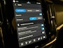Volvo V90 T6 AWD Recharge Plus Dark Long Range | Luchtvering | 360 Camera | Harman Kardon | Adaptieve Cruise Control | Stoel en Stuurwielverwarming | 19 Inch | Full LED  Meesturende koplampen | Pilot Assist | BLIS Dode Hoek Detectie | Elektrische voorstoelen geheugen | R-Design Contourstoelen Nappa Leder Alcantara met wit stiksel en bies | Zitting verlenging voorstoelen | Lederen Dashboard | Google Infotainment | Keyless Drive | Parkeersensoren voor+achter | Privacy Glass | Elektrisch bedienbare achterklep | Geïntegreerde zongordijnen achterportieren | DAB Radio | Apple Carplay/Android Auto | Volvo On Call met mobiele App functie | Denim Blue Black Metallic |
