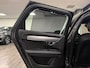 Volvo V90 T6 AWD Recharge Plus Dark Long Range | Luchtvering | 360 Camera | Harman Kardon | Adaptieve Cruise Control | Stoel en Stuurwielverwarming | 19 Inch | Full LED  Meesturende koplampen | Pilot Assist | BLIS Dode Hoek Detectie | Elektrische voorstoelen geheugen | R-Design Contourstoelen Nappa Leder Alcantara met wit stiksel en bies | Zitting verlenging voorstoelen | Lederen Dashboard | Google Infotainment | Keyless Drive | Parkeersensoren voor+achter | Privacy Glass | Elektrisch bedienbare achterklep | Geïntegreerde zongordijnen achterportieren | DAB Radio | Apple Carplay/Android Auto | Volvo On Call met mobiele App functie | Denim Blue Black Metallic |