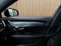 Volvo V90 T6 AWD Recharge Plus Dark Long Range | Luchtvering | 360 Camera | Harman Kardon | Adaptieve Cruise Control | Stoel en Stuurwielverwarming | 19 Inch | Full LED  Meesturende koplampen | Pilot Assist | BLIS Dode Hoek Detectie | Elektrische voorstoelen geheugen | R-Design Contourstoelen Nappa Leder Alcantara met wit stiksel en bies | Zitting verlenging voorstoelen | Lederen Dashboard | Google Infotainment | Keyless Drive | Parkeersensoren voor+achter | Privacy Glass | Elektrisch bedienbare achterklep | Geïntegreerde zongordijnen achterportieren | DAB Radio | Apple Carplay/Android Auto | Volvo On Call met mobiele App functie | Denim Blue Black Metallic |