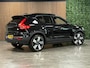 Volvo EX40 Single Motor Extended Range Ultra 82 kWh | 95% SoH | Schuifdak | 360° Camera | Harman Kardon | All Season banden | Adaptieve Cruise Control | Bestuurdersstoel elektrisch geheugen | Stoel en Stuurwielverwarming | 19 Inch | Passagiersstoel elektrisch | Microtech / alcantara bekleding met wit stiksel en bies | Zitting verlenging voorstoelen | Pilot Assist | BLIS Dode Hoek Detectie | Warmtepomp | Google Infotainment | Keyless Drive | Verlichtingspack 2 | Parkeersensoren voor+achter | Privacy Glass | Elektrisch bedienbare achterklep | Draadloos telefoon opladen | DAB Radio | Apple Carplay/Android Auto | Volvo On Call met mobiele App functie | Onyx Black metallic |