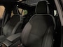 Volvo EX40 Single Motor Extended Range Ultra 82 kWh | 95% SoH | Schuifdak | 360° Camera | Harman Kardon | All Season banden | Adaptieve Cruise Control | Bestuurdersstoel elektrisch geheugen | Stoel en Stuurwielverwarming | 19 Inch | Passagiersstoel elektrisch | Microtech / alcantara bekleding met wit stiksel en bies | Zitting verlenging voorstoelen | Pilot Assist | BLIS Dode Hoek Detectie | Warmtepomp | Google Infotainment | Keyless Drive | Verlichtingspack 2 | Parkeersensoren voor+achter | Privacy Glass | Elektrisch bedienbare achterklep | Draadloos telefoon opladen | DAB Radio | Apple Carplay/Android Auto | Volvo On Call met mobiele App functie | Onyx Black metallic |