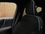 Volvo EX40 Single Motor Extended Range Ultra 82 kWh | 95% SoH | Schuifdak | 360° Camera | Harman Kardon | All Season banden | Adaptieve Cruise Control | Bestuurdersstoel elektrisch geheugen | Stoel en Stuurwielverwarming | 19 Inch | Passagiersstoel elektrisch | Microtech / alcantara bekleding met wit stiksel en bies | Zitting verlenging voorstoelen | Pilot Assist | BLIS Dode Hoek Detectie | Warmtepomp | Google Infotainment | Keyless Drive | Verlichtingspack 2 | Parkeersensoren voor+achter | Privacy Glass | Elektrisch bedienbare achterklep | Draadloos telefoon opladen | DAB Radio | Apple Carplay/Android Auto | Volvo On Call met mobiele App functie | Onyx Black metallic |