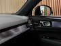 Volvo EX40 Single Motor Extended Range Ultra 82 kWh | 95% SoH | Schuifdak | 360° Camera | Harman Kardon | All Season banden | Adaptieve Cruise Control | Bestuurdersstoel elektrisch geheugen | Stoel en Stuurwielverwarming | 19 Inch | Passagiersstoel elektrisch | Microtech / alcantara bekleding met wit stiksel en bies | Zitting verlenging voorstoelen | Pilot Assist | BLIS Dode Hoek Detectie | Warmtepomp | Google Infotainment | Keyless Drive | Verlichtingspack 2 | Parkeersensoren voor+achter | Privacy Glass | Elektrisch bedienbare achterklep | Draadloos telefoon opladen | DAB Radio | Apple Carplay/Android Auto | Volvo On Call met mobiele App functie | Onyx Black metallic |