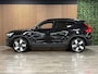 Volvo EX40 Single Motor Extended Range Ultra 82 kWh | 95% SoH | Schuifdak | 360° Camera | Harman Kardon | All Season banden | Adaptieve Cruise Control | Bestuurdersstoel elektrisch geheugen | Stoel en Stuurwielverwarming | 19 Inch | Passagiersstoel elektrisch | Microtech / alcantara bekleding met wit stiksel en bies | Zitting verlenging voorstoelen | Pilot Assist | BLIS Dode Hoek Detectie | Warmtepomp | Google Infotainment | Keyless Drive | Verlichtingspack 2 | Parkeersensoren voor+achter | Privacy Glass | Elektrisch bedienbare achterklep | Draadloos telefoon opladen | DAB Radio | Apple Carplay/Android Auto | Volvo On Call met mobiele App functie | Onyx Black metallic |