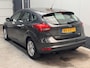 Ford Focus 1.0 Lease Edition DB riem wordt vervangen !