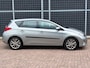 Toyota Auris 1.8 Hybrid Lease