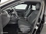 Volkswagen T-Roc 1.5 eTsi 150PK R-Line First Edition trekhaak|1/2leer|stoelverw.|nav|IQ-led|lmv18