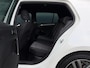 Volkswagen Golf 1.2 TSI 3x R-Line - Adaptive Cruise - Parelmoer - Goed Onderhouden