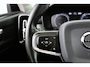 Volvo XC40 1.5 T3 Momentum Pro | Dealer Onderhouden! | Trekhaak | Clima | LED | BLIS | Comfort Zetels | Half Leder | BLIS | Lichtmetalen Velgen | Cruise Control | Navi | Keyless