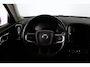 Volvo XC40 1.5 T3 Momentum Pro | Dealer Onderhouden! | Trekhaak | Clima | LED | BLIS | Comfort Zetels | Half Leder | BLIS | Lichtmetalen Velgen | Cruise Control | Navi | Keyless