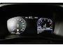 Volvo XC40 1.5 T3 Momentum Pro | Dealer Onderhouden! | Trekhaak | Clima | LED | BLIS | Comfort Zetels | Half Leder | BLIS | Lichtmetalen Velgen | Cruise Control | Navi | Keyless