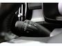 Volvo XC40 1.5 T3 Momentum Pro | Dealer Onderhouden! | Trekhaak | Clima | LED | BLIS | Comfort Zetels | Half Leder | BLIS | Lichtmetalen Velgen | Cruise Control | Navi | Keyless