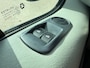 Renault Trafic 2.0-16V L2H1 Dubbel Cabine | Benzine | Marge | Leder | Airco | 5 Persoons | 16" Velgen | Trekhaak | PDC | Cruise |