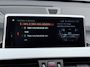 BMW X1 xDrive20i High Executive | Afn. trekhaak | Pano | LED | Leder | Sportstoelen | Apple/Android | Stoelverwarming