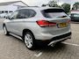 BMW X1 xDrive20i High Executive | Afn. trekhaak | Pano | LED | Leder | Sportstoelen | Apple/Android | Stoelverwarming